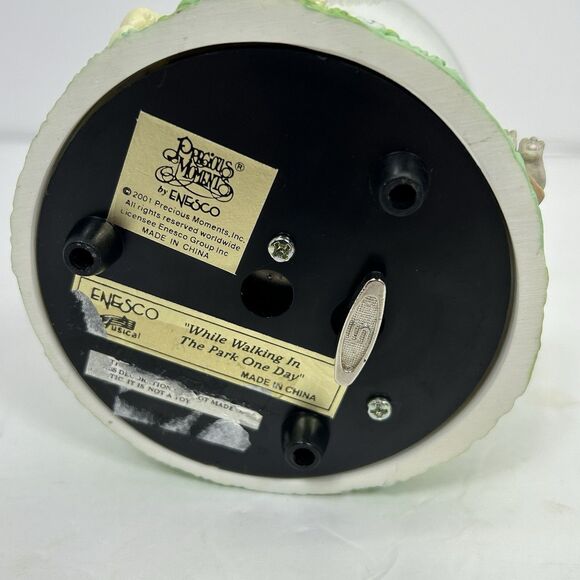 Enesco Precious Moments While Walking In The Park One Day Musical Snow Globe - Picture 6 of 15